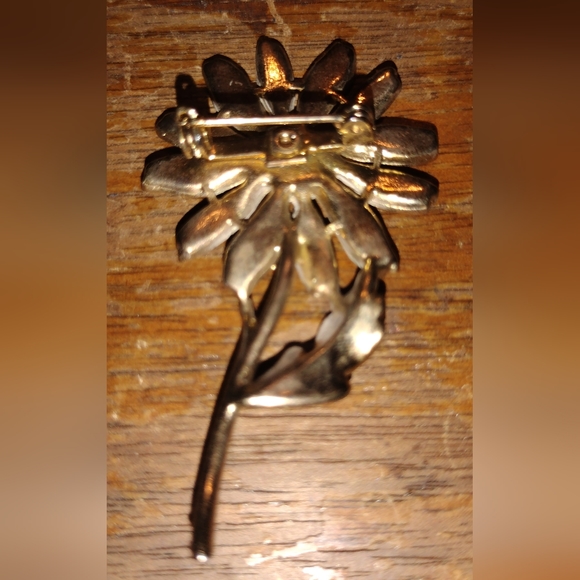 Vintage Brooch flower - Picture 2 of 3